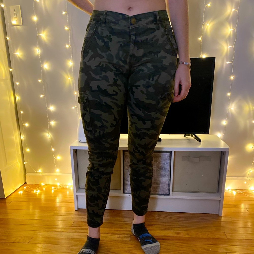 Ashley Manson, Camo Jeans, Size 13/31